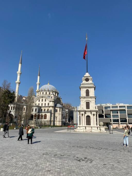 Apartamento Historical Comfy Flat In Beyoglu Tophane, Galata Estambul Exterior foto